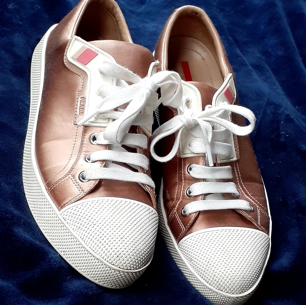 Prada Women's Satin Rose shoe
